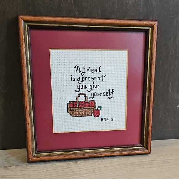 Vintage Friend Saying Cross Stitch 6x6" Frame - Picture 2 of 10